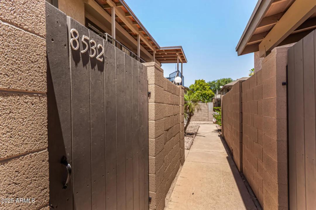 Real Estate Picture 1