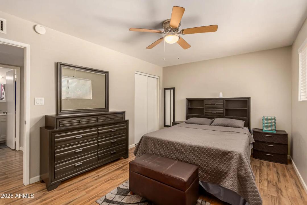 Real Estate Picture 13