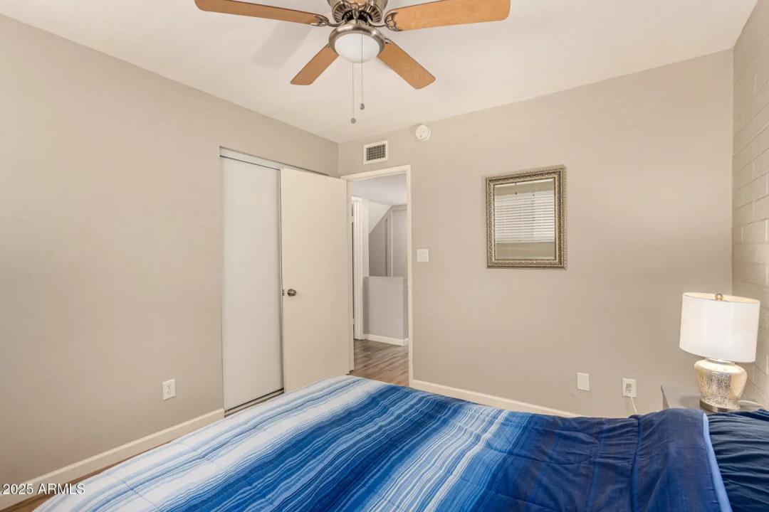 Real Estate Picture 18