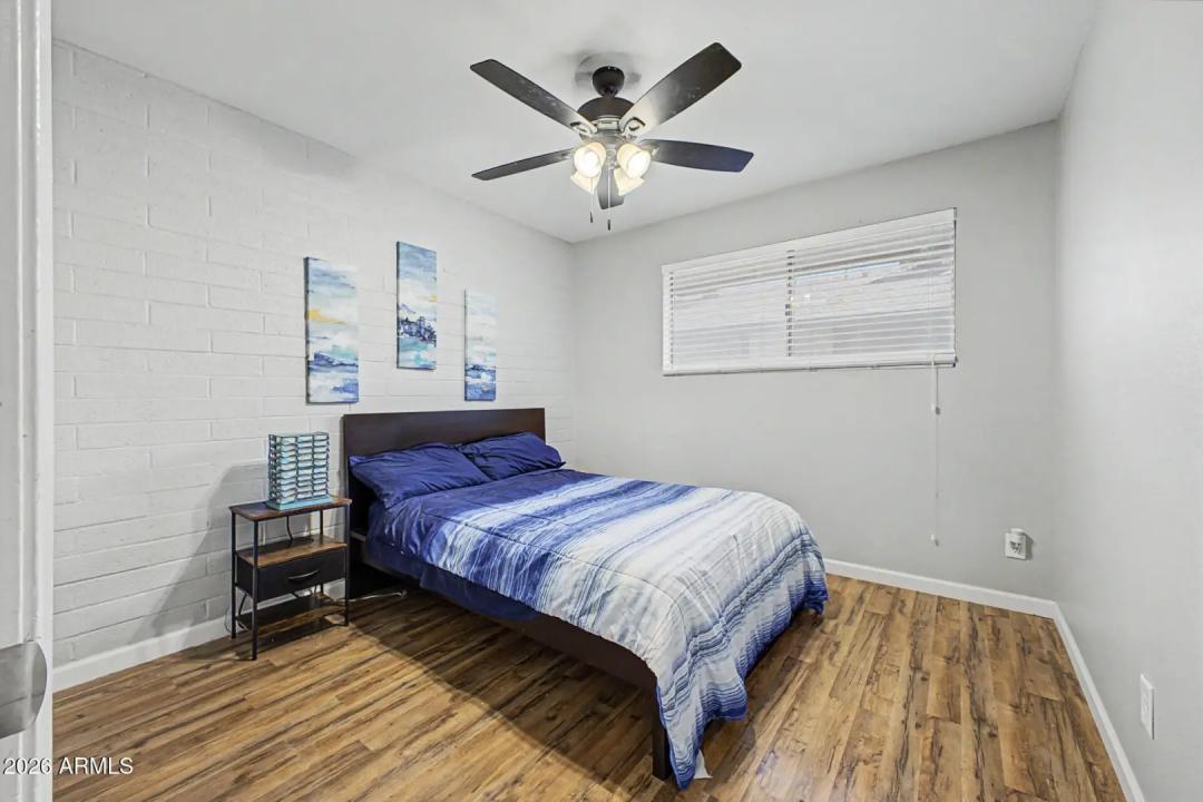 Real Estate Picture 22