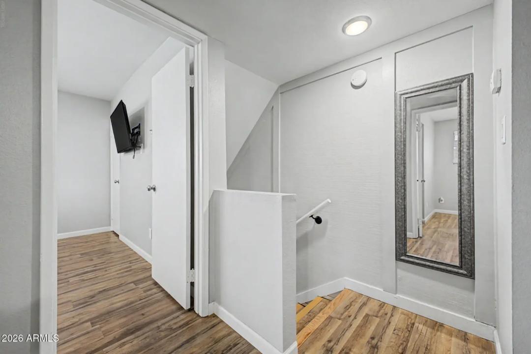 Real Estate Picture 17