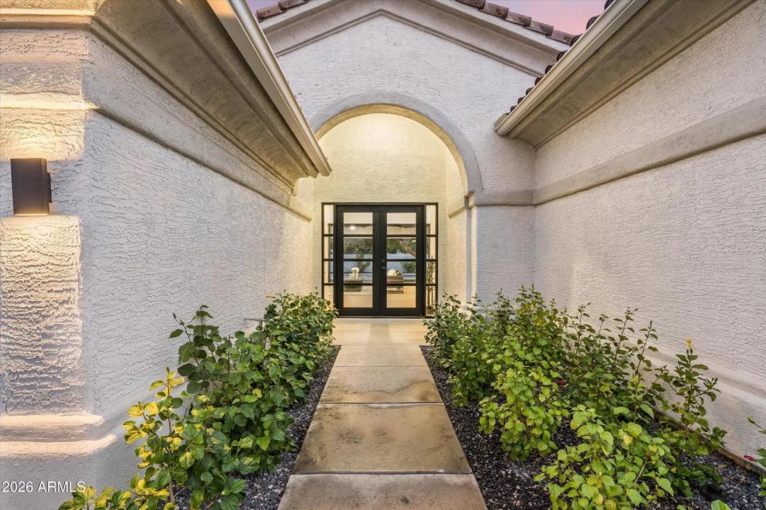 Real Estate Picture 9