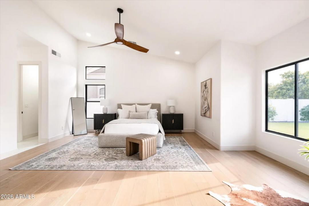 Real Estate Picture 26