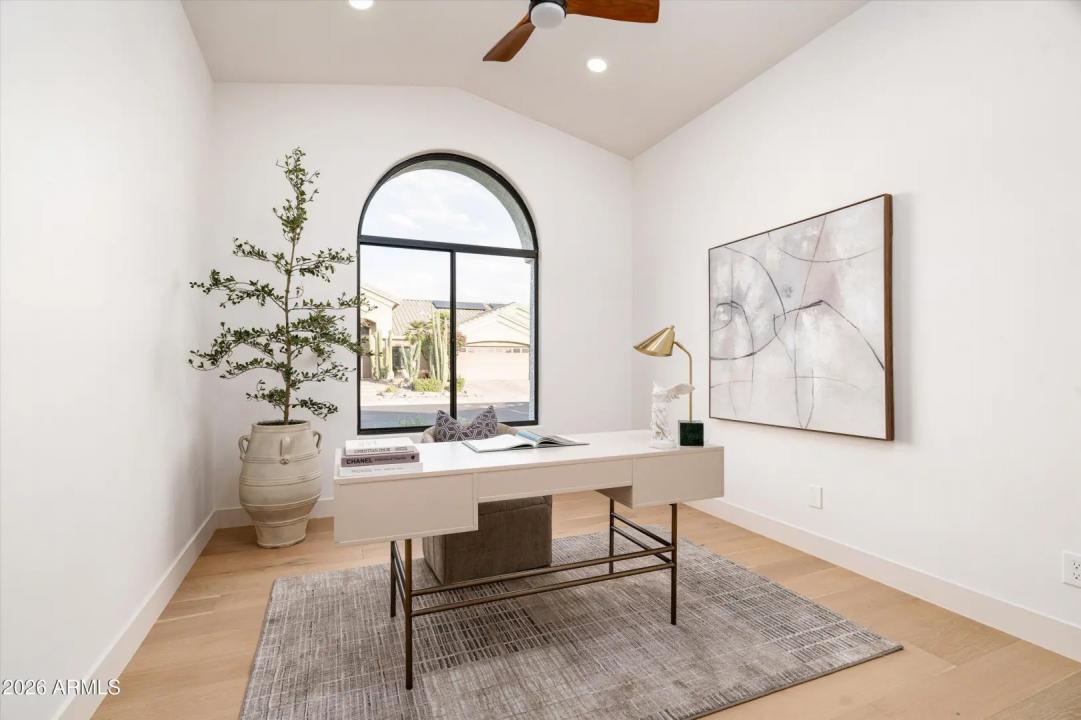 Real Estate Picture 33