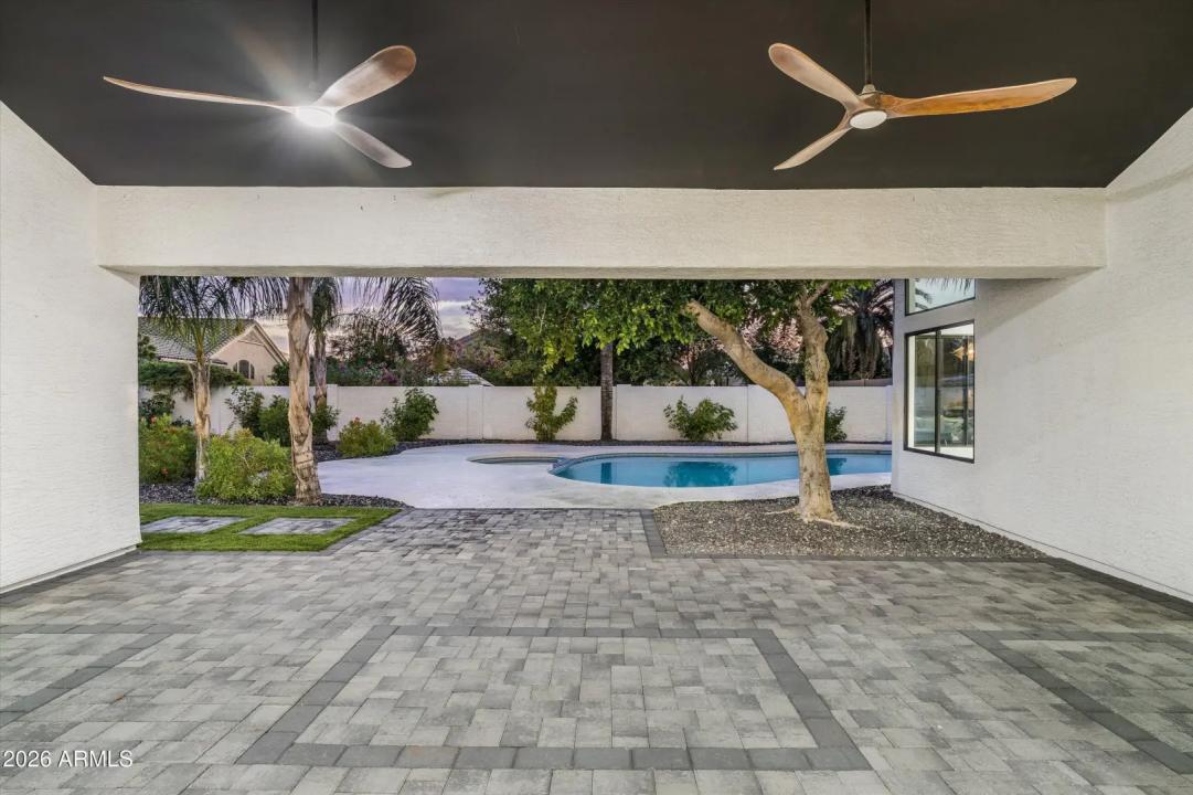 Real Estate Picture 42