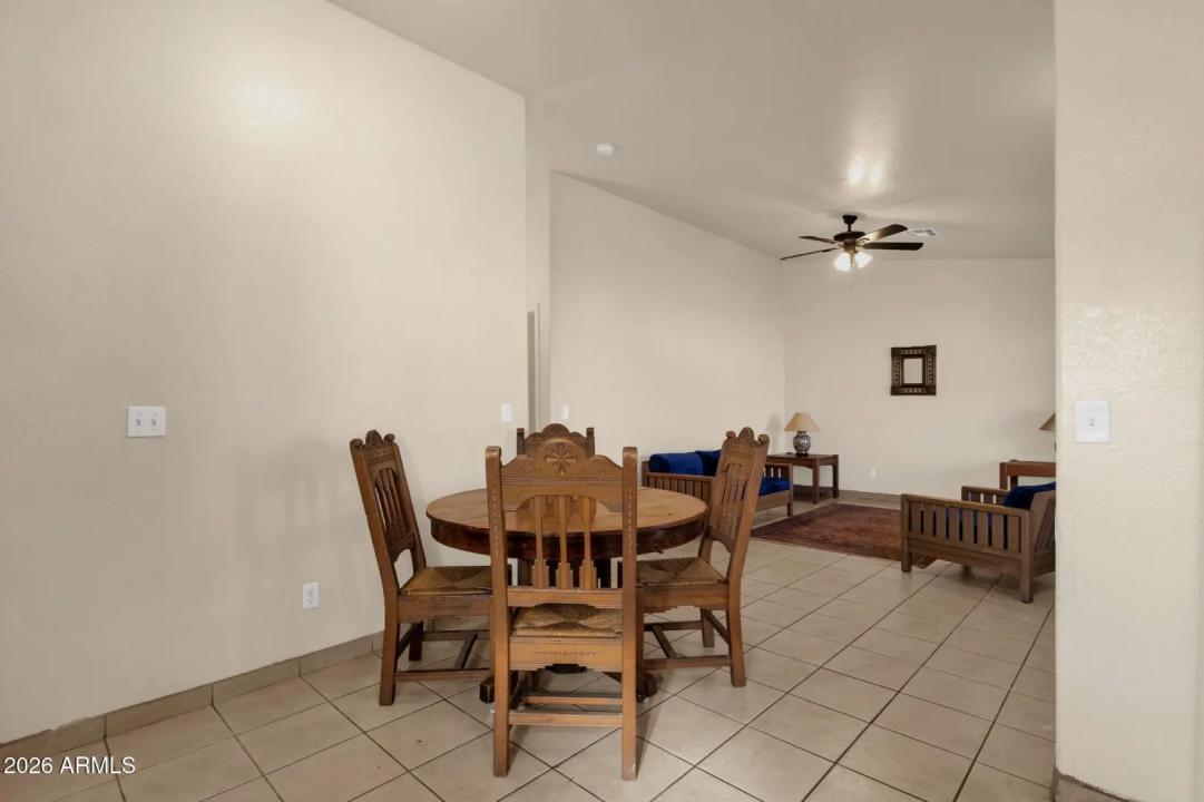 Real Estate Picture 17