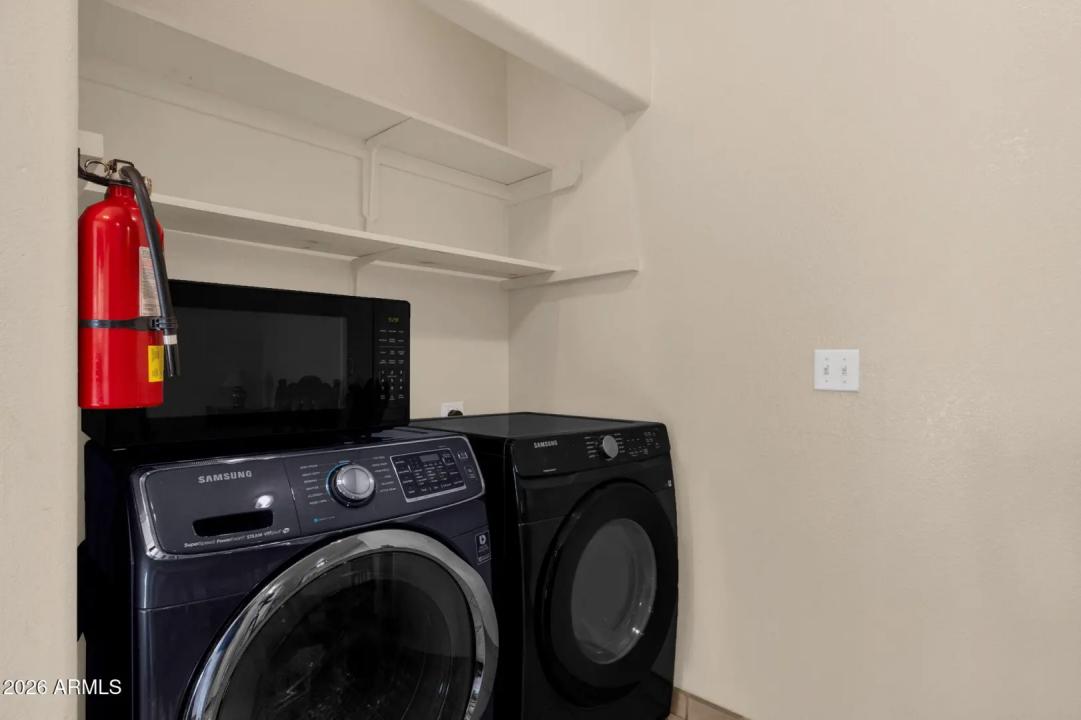 Real Estate Picture 19