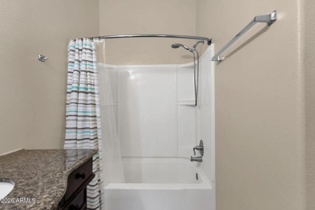 Real Estate Picture 27