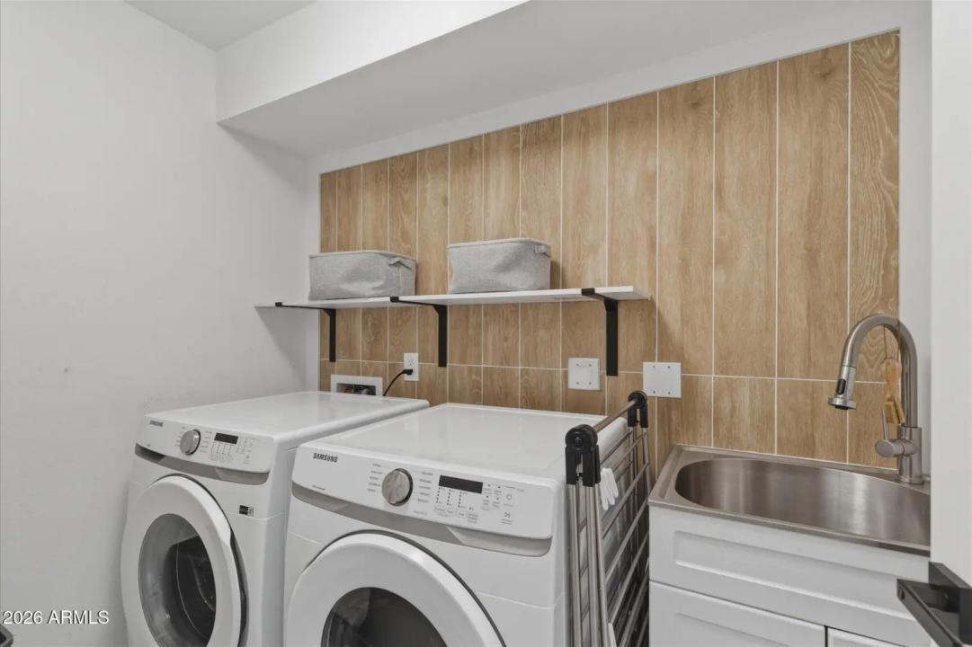 Real Estate Picture 20