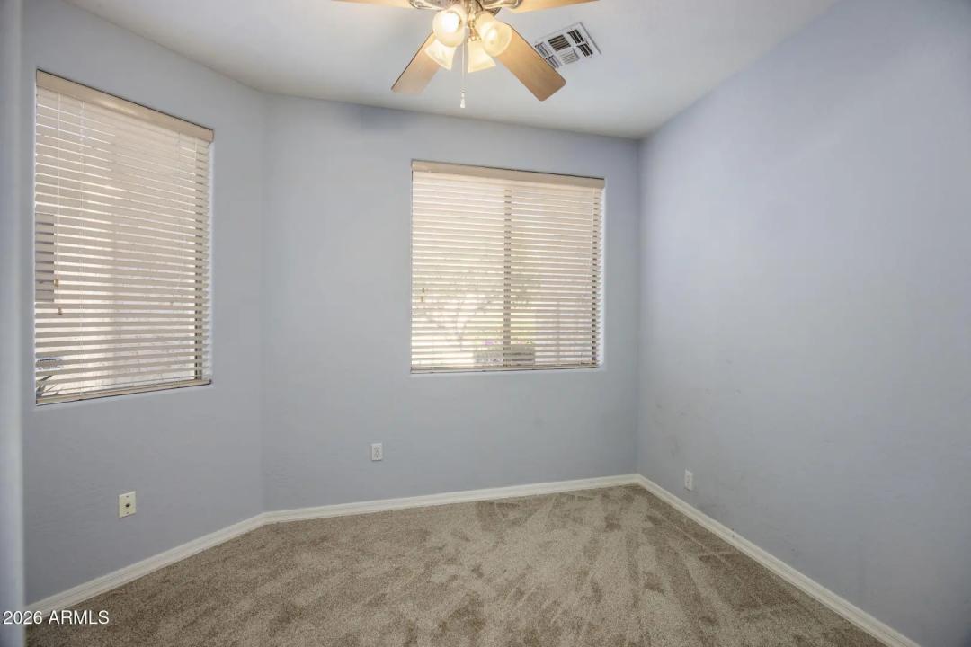 Real Estate Picture 22