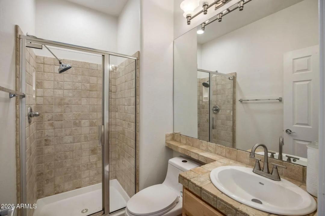 Real Estate Picture 23