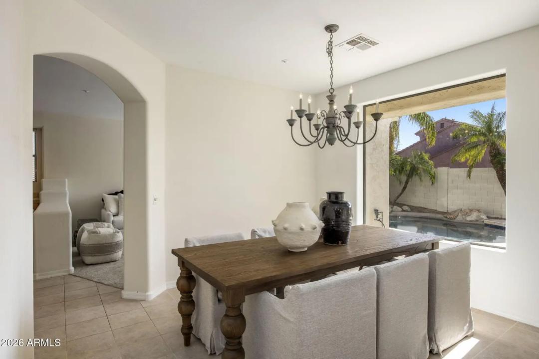 Real Estate Picture 6