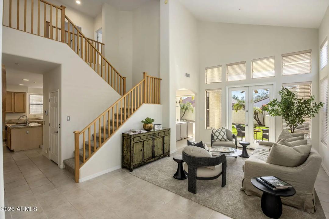 Real Estate Picture 15