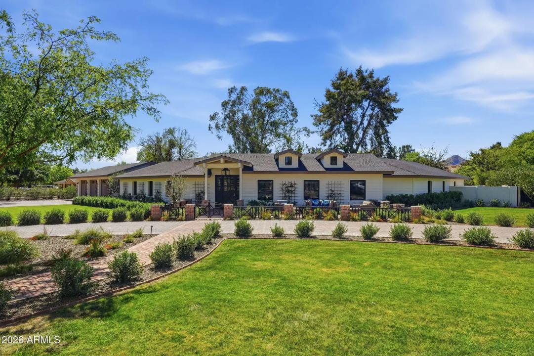 Real Estate Picture 2