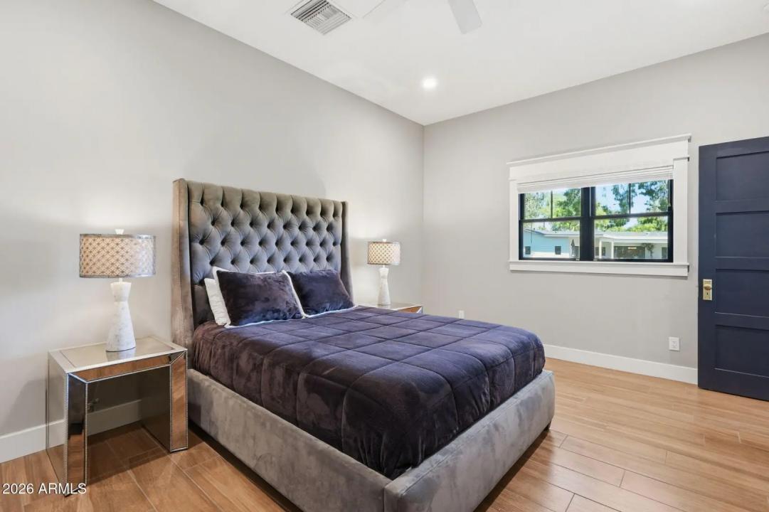 Real Estate Picture 20