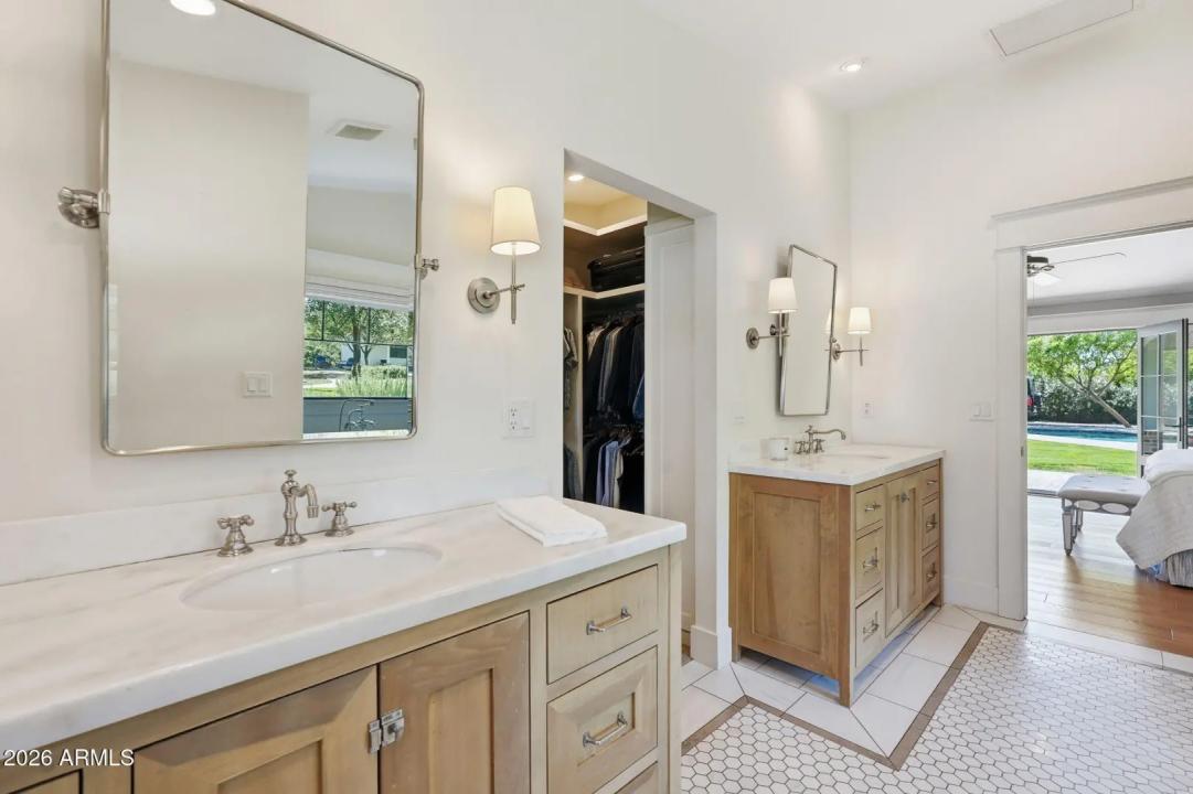 Real Estate Picture 9