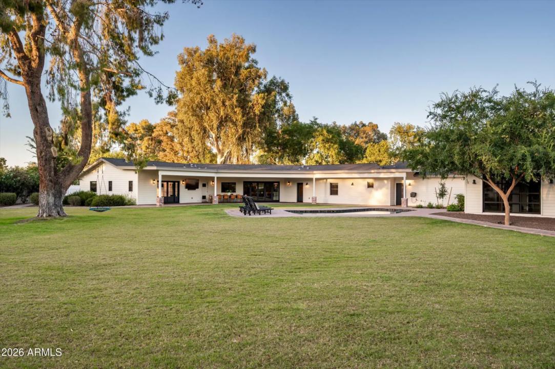 Real Estate Picture 18