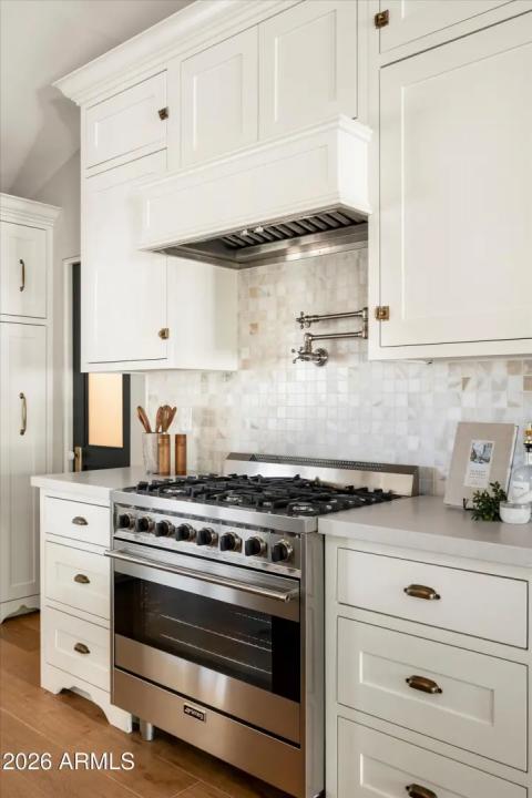Real Estate Picture 13