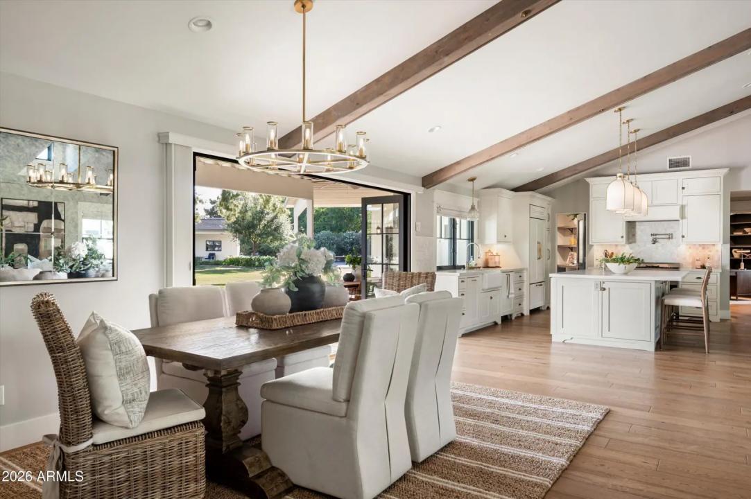 Real Estate Picture 5