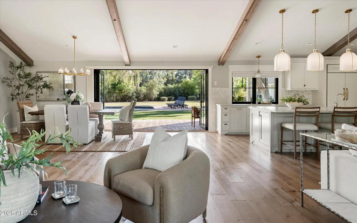 Real Estate Picture 17