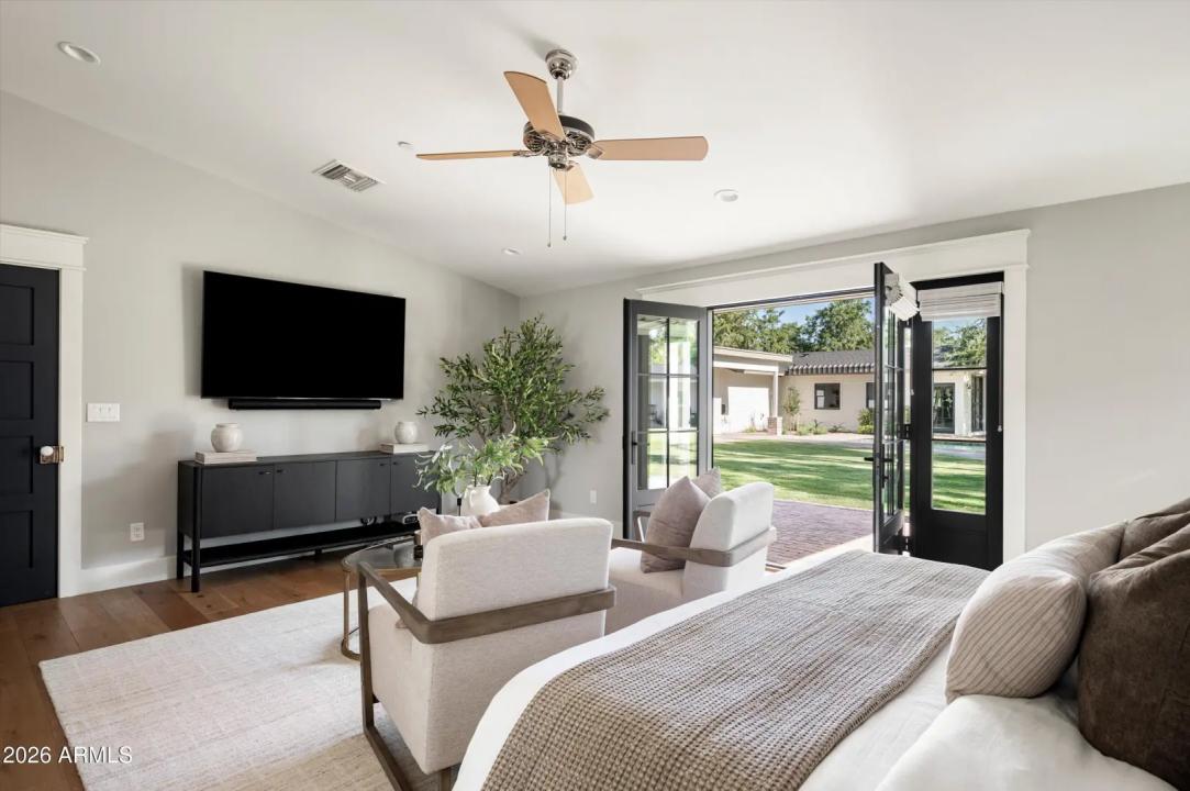 Real Estate Picture 22