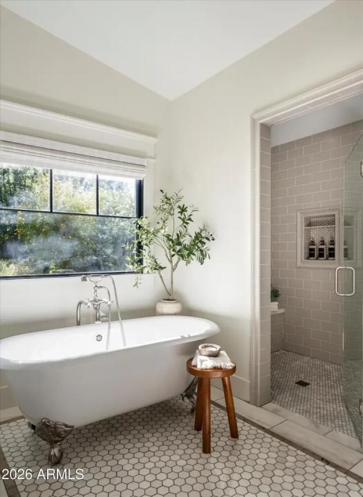Real Estate Picture 24