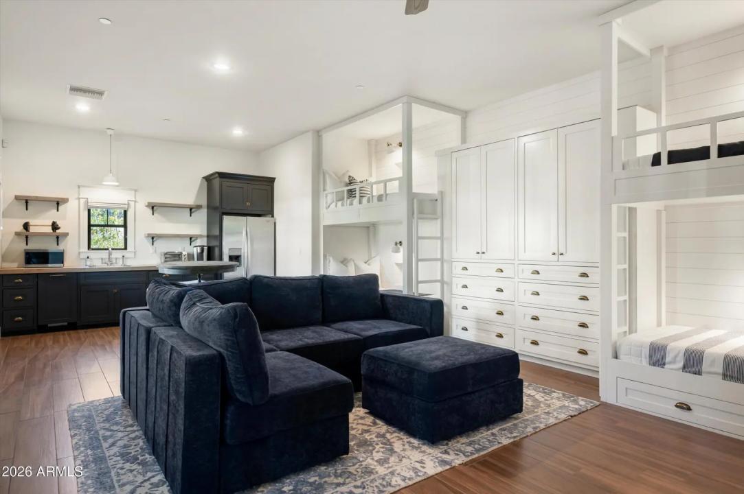 Real Estate Picture 31
