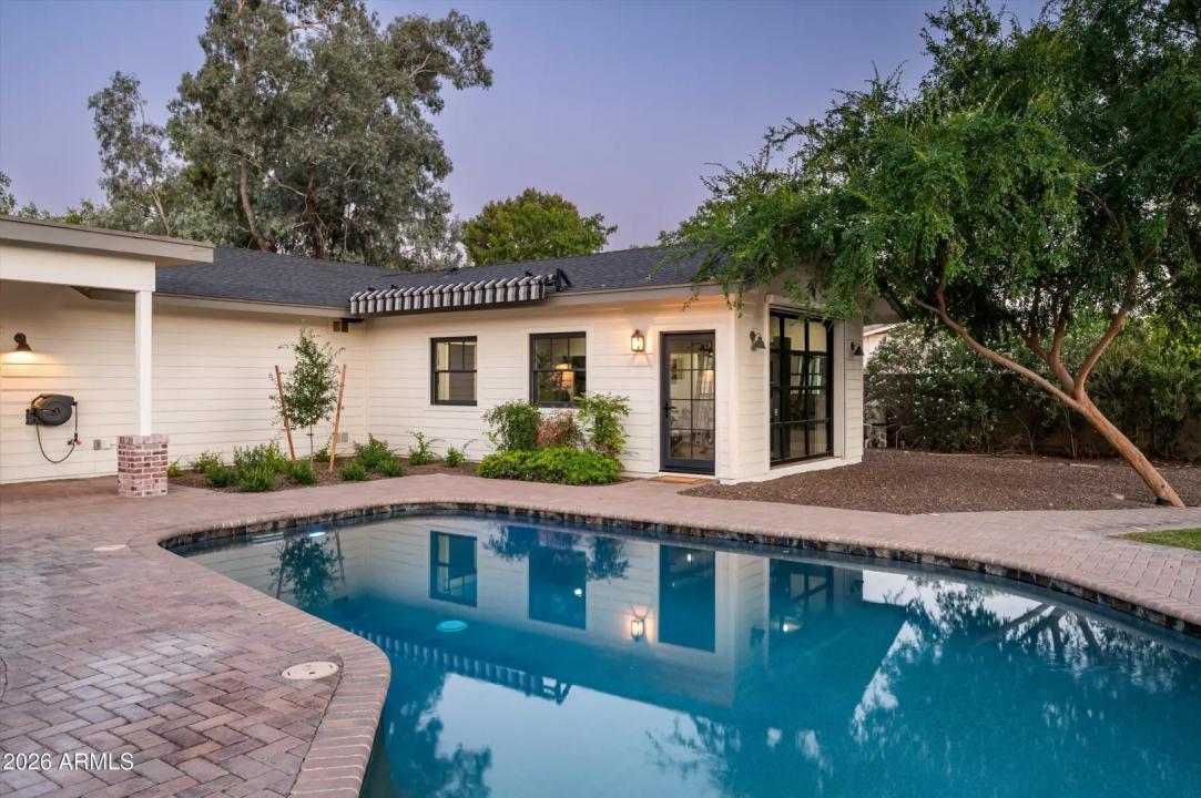 Real Estate Picture 35