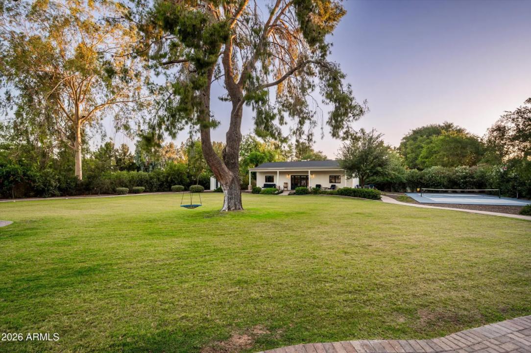 Real Estate Picture 42