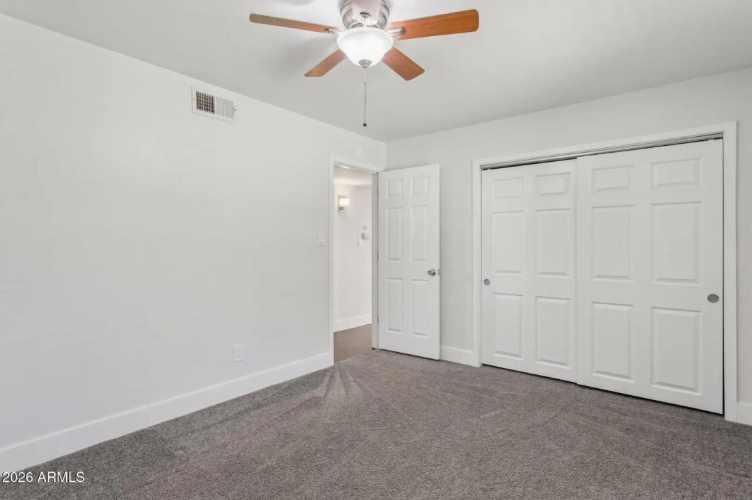 Real Estate Picture 18