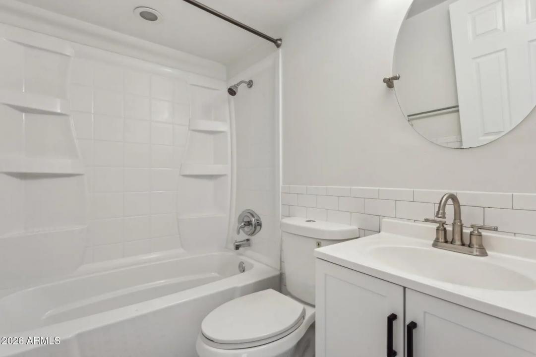 Real Estate Picture 21