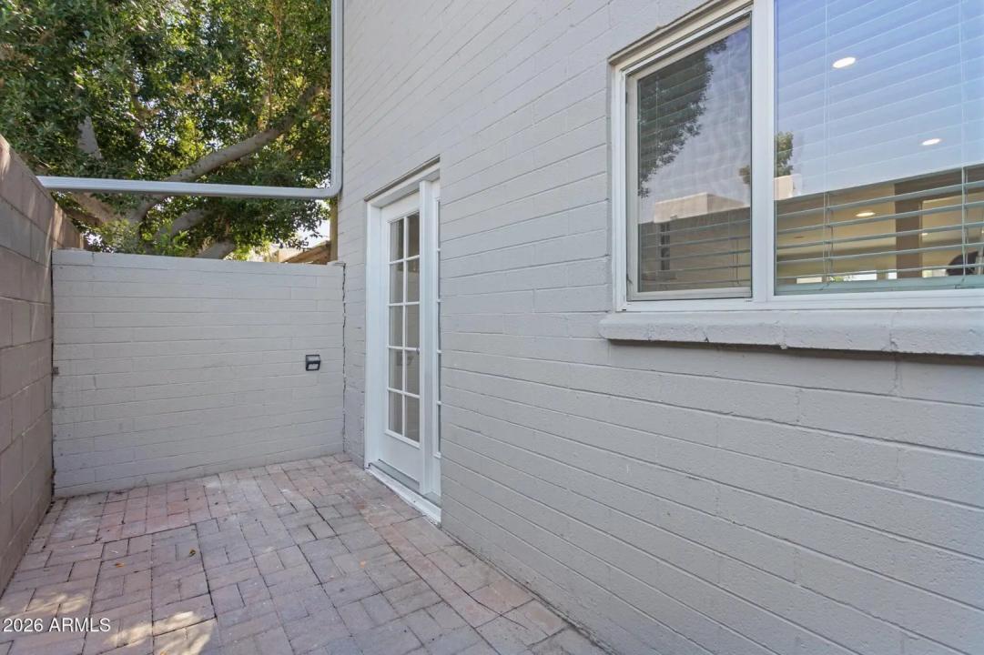 Real Estate Picture 23