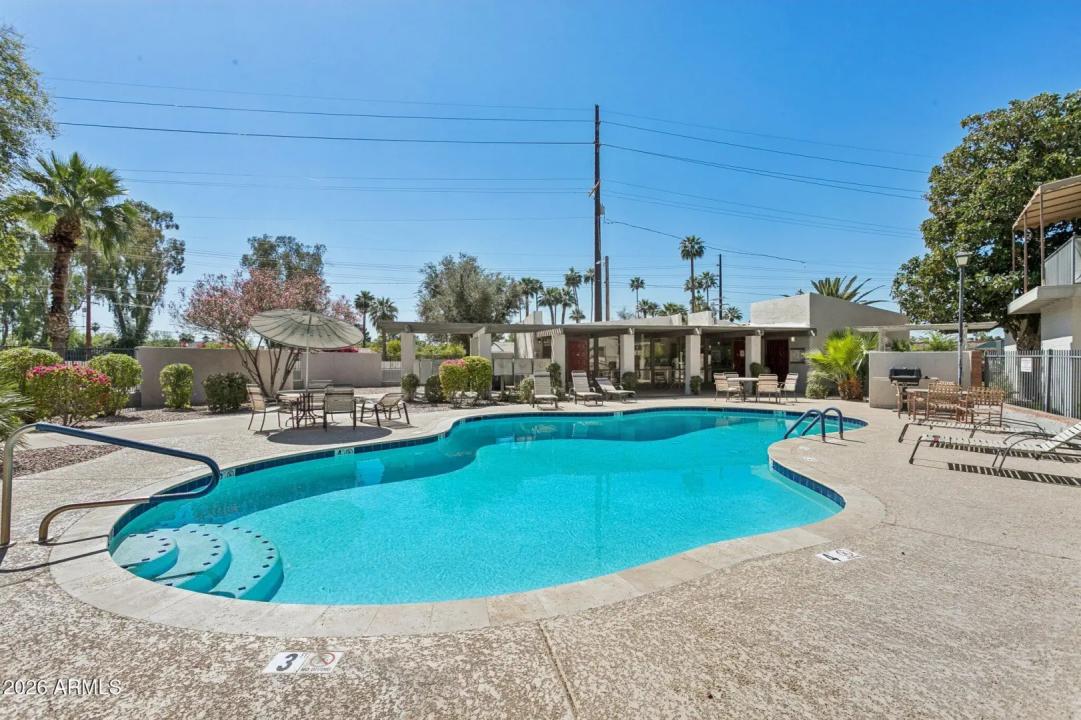 Real Estate Picture 25