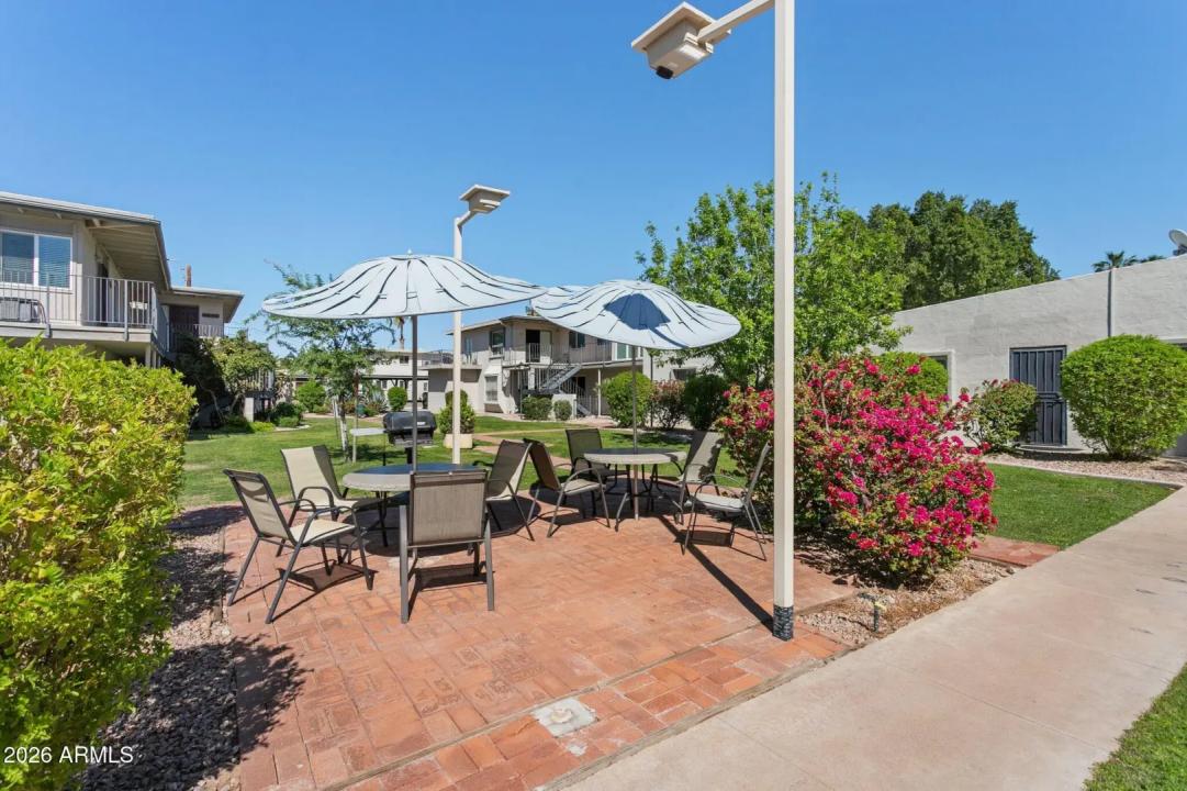 Real Estate Picture 28