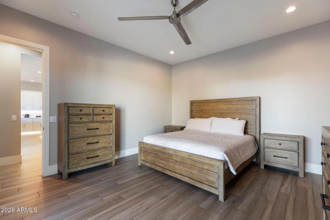 Real Estate Picture 20