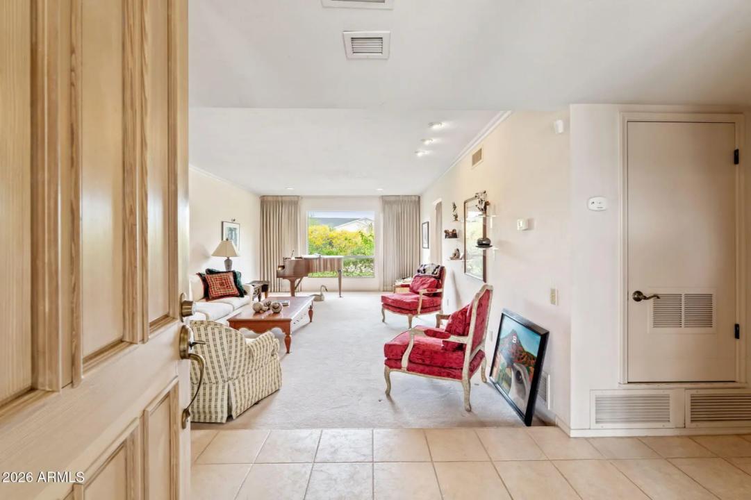 Real Estate Picture 10