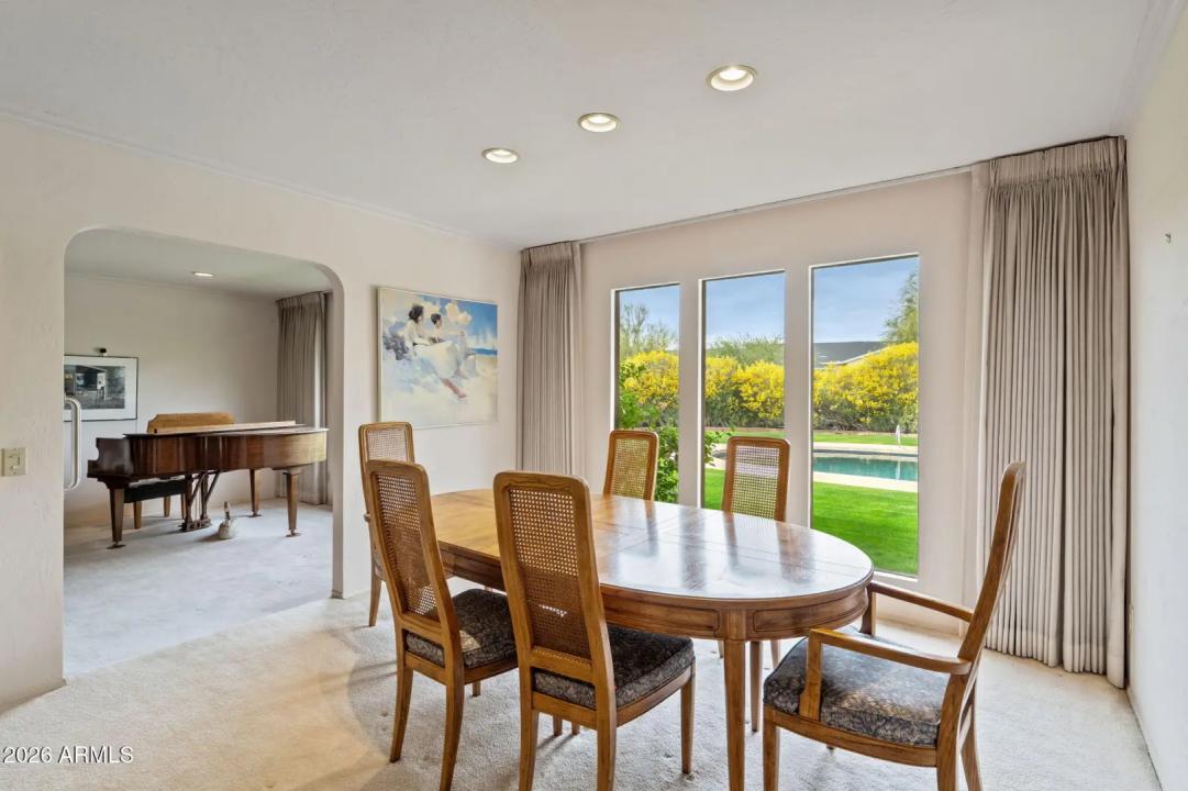 Real Estate Picture 15