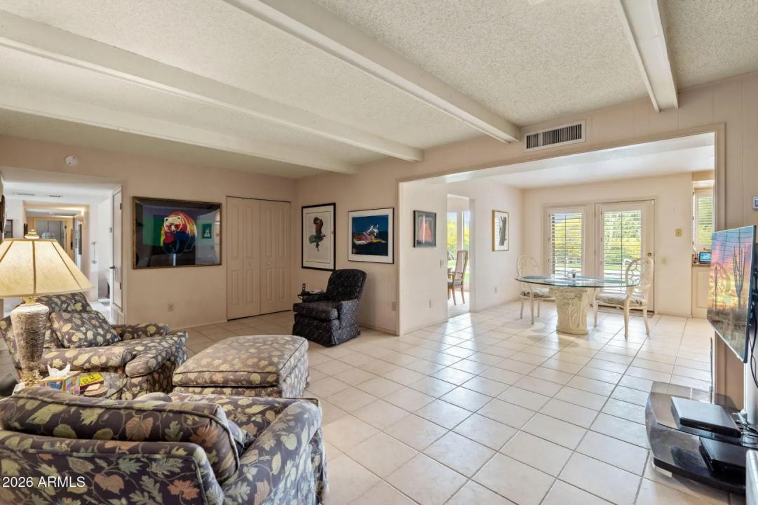 Real Estate Picture 17