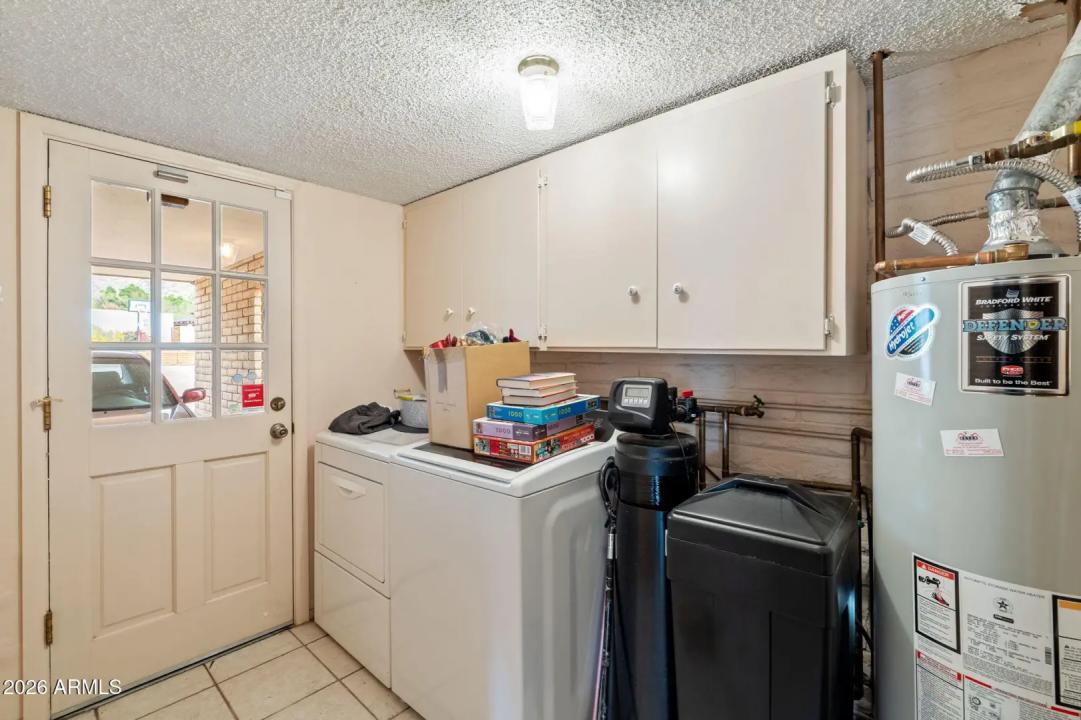 Real Estate Picture 24