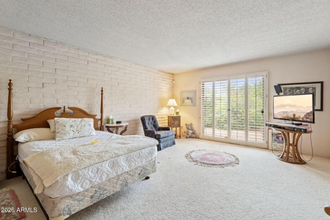 Real Estate Picture 40