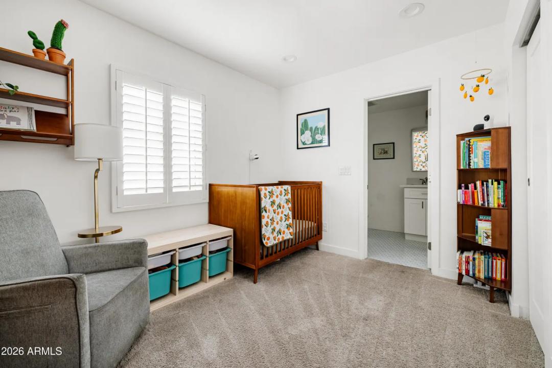 Real Estate Picture 23