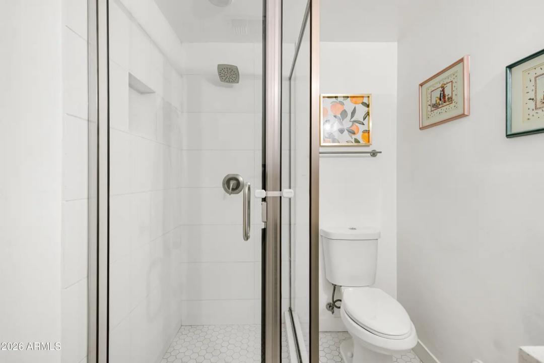 Real Estate Picture 25