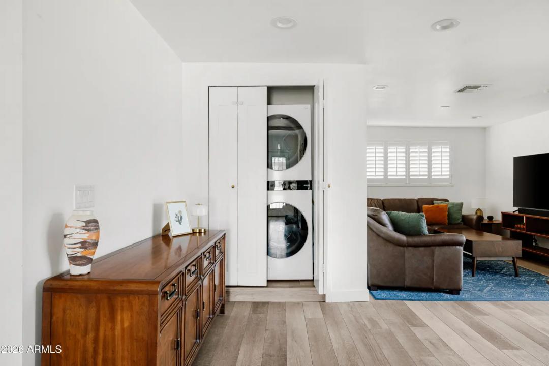 Real Estate Picture 28