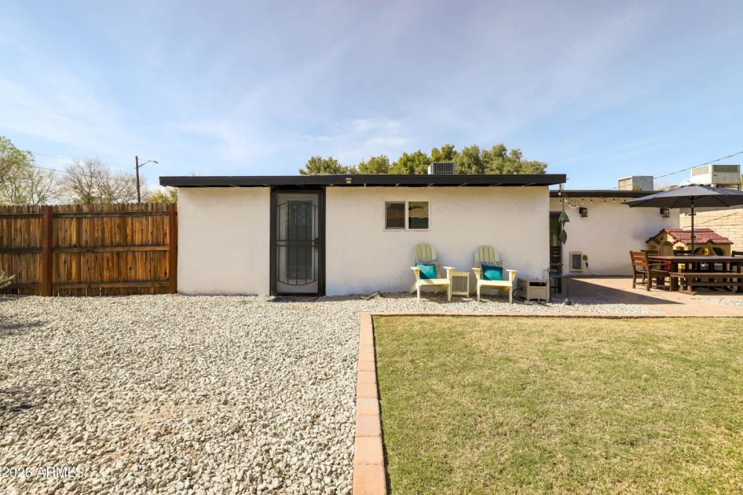 Real Estate Picture 32