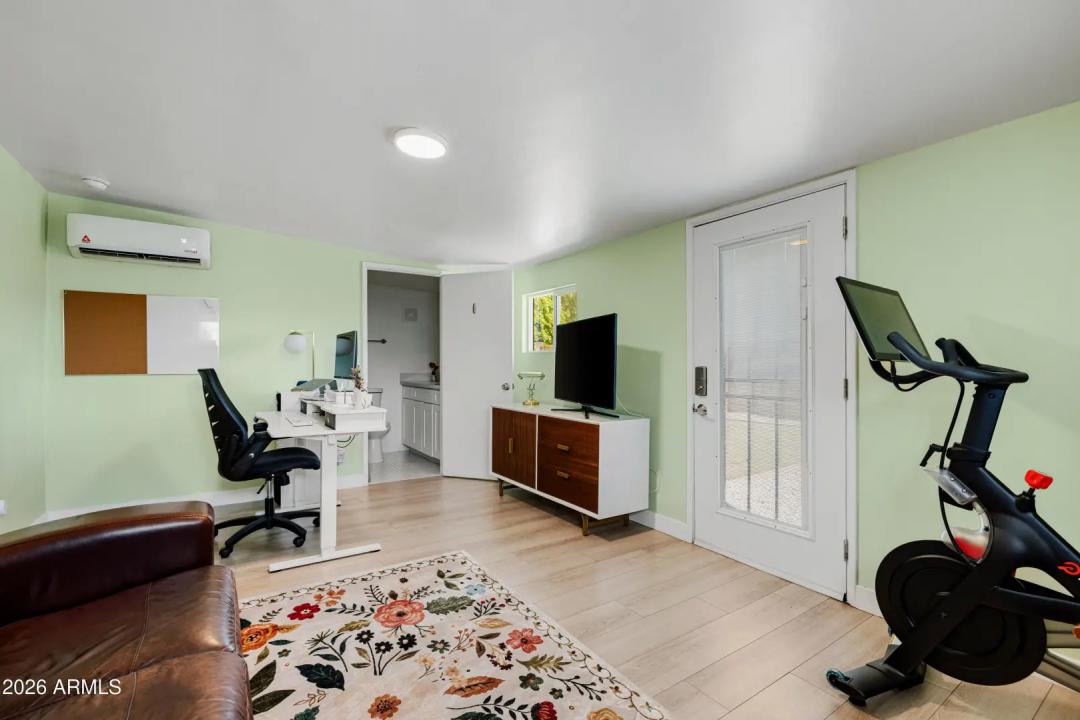 Real Estate Picture 33