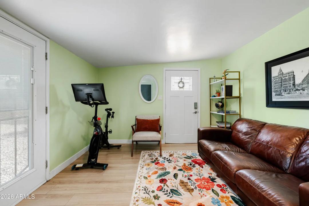 Real Estate Picture 34