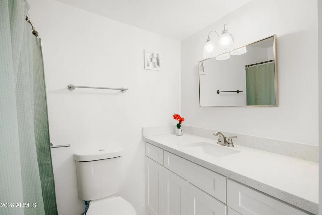 Real Estate Picture 35