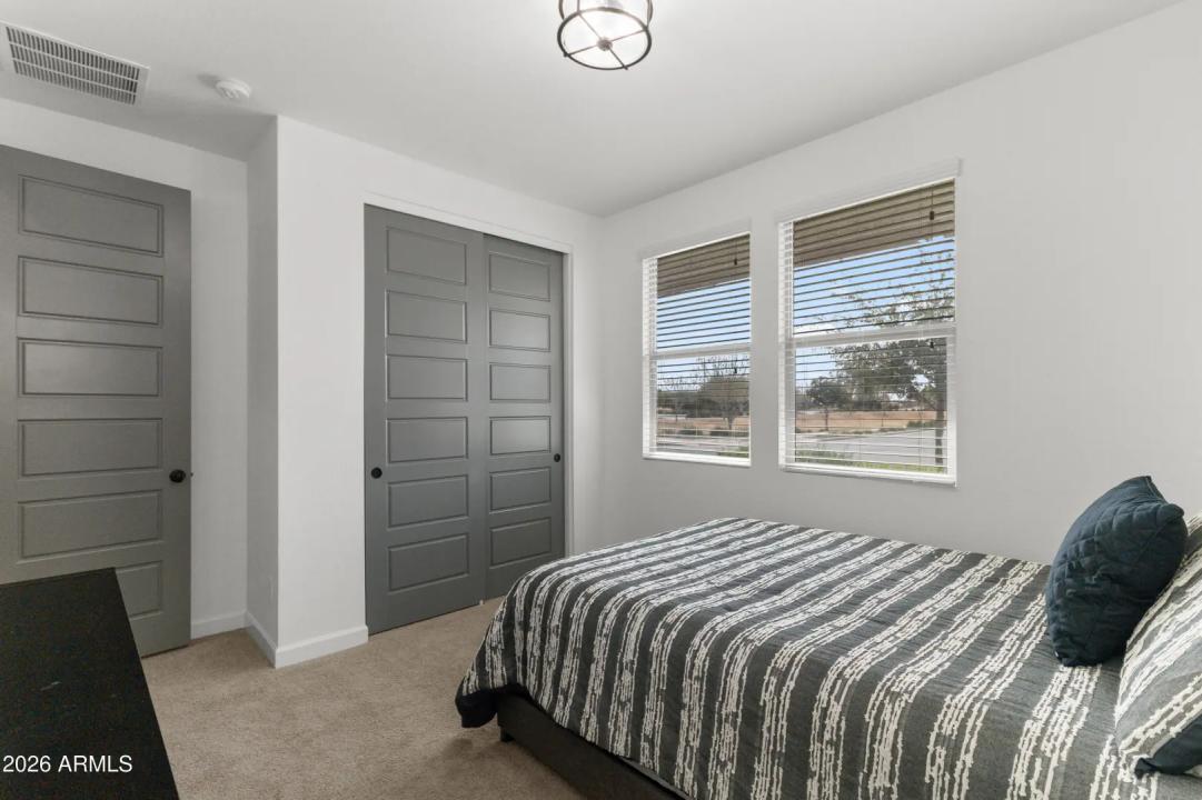 Real Estate Picture 9