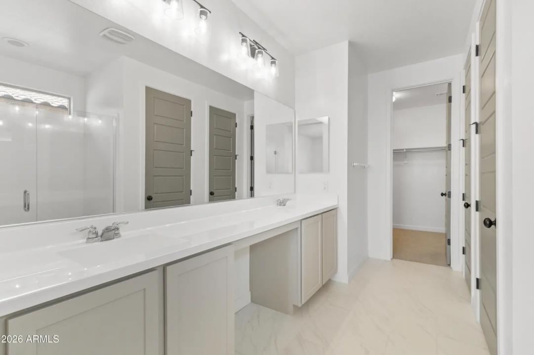 Real Estate Picture 19