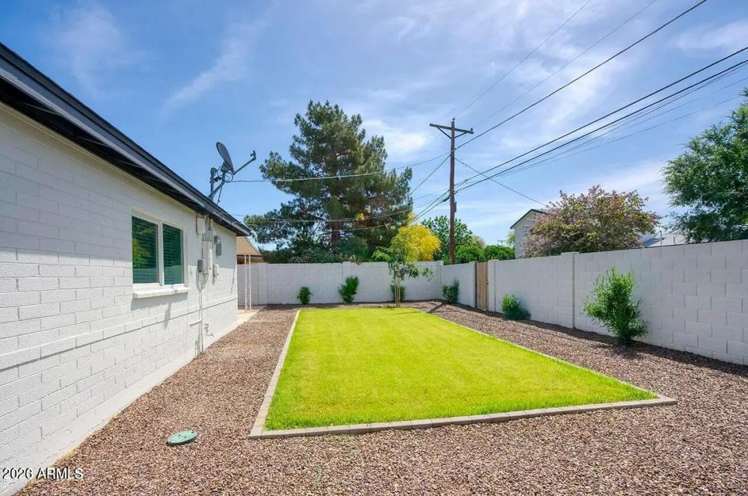 Real Estate Picture 36